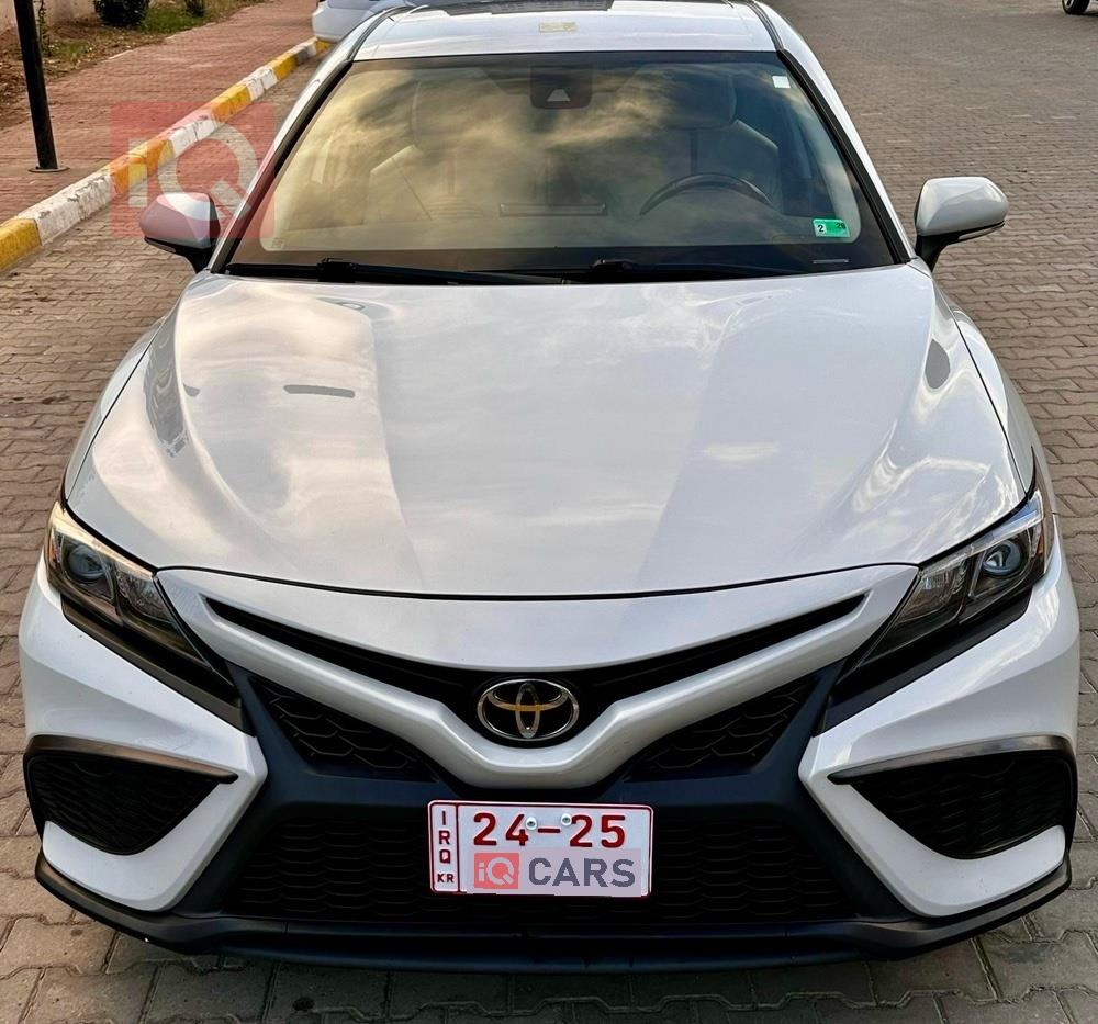 تۆیۆتا کامری